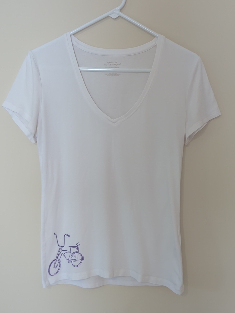 Banana Republic White T-shirt With Purple Bike Bicycle Art Size Small Upcycle